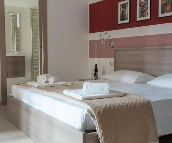 Le Stanze Dei Poeti E Del Vino 게스트하우스 3*